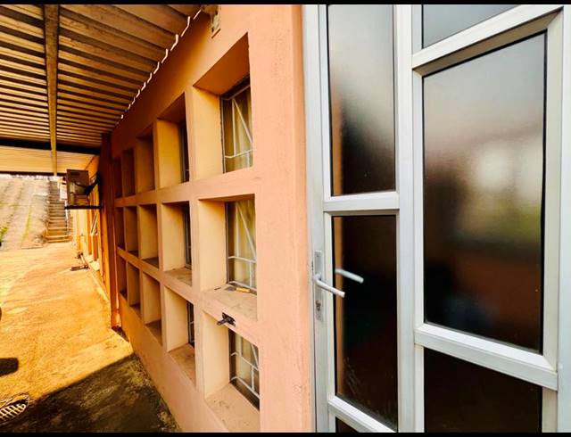 3 BEDROOM HOUSE FOR SALE IN HILLGROVE